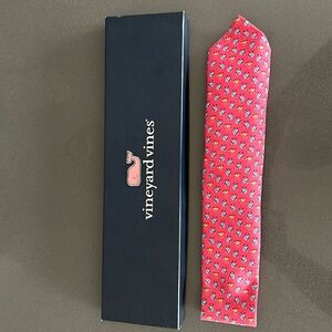 New Vineyard Vines Thanksgiving Tie